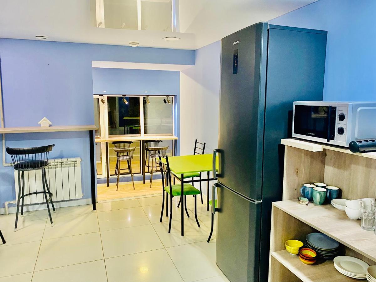 Like Home Hostel Na Shevchenko, 162Б Алмати Екстер'єр фото