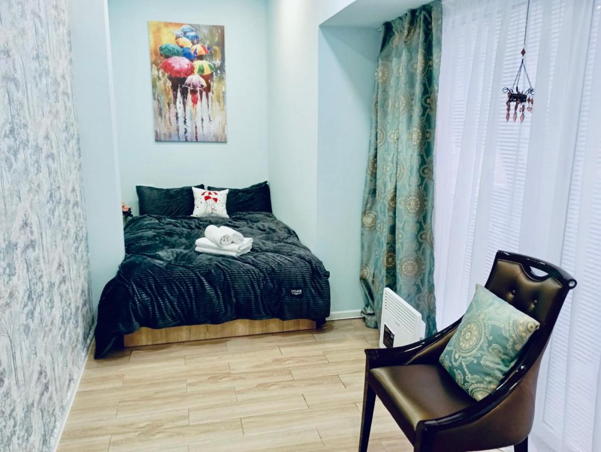 Like Home Hostel Na Shevchenko, 162Б Алмати Екстер'єр фото