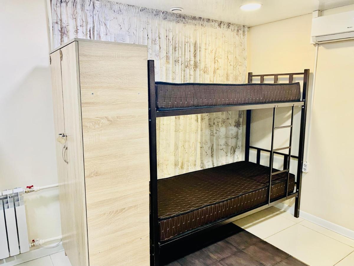 Like Home Hostel Na Shevchenko, 162Б Алмати Екстер'єр фото